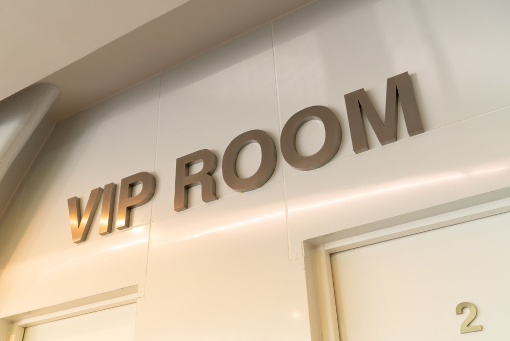 exclusive access to the hotel lounge