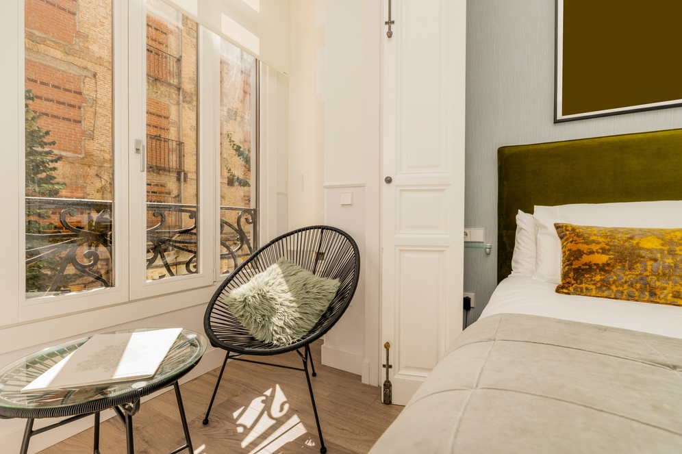 modern and cosy beautiful double bay apartment