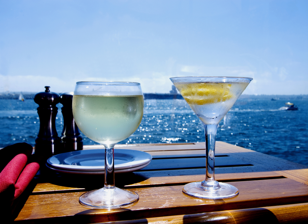 benefits of waterfront dining